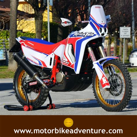 Honda Africa Twin 750 RD04 in off-road