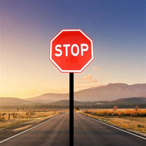 segnaletica stradale stop