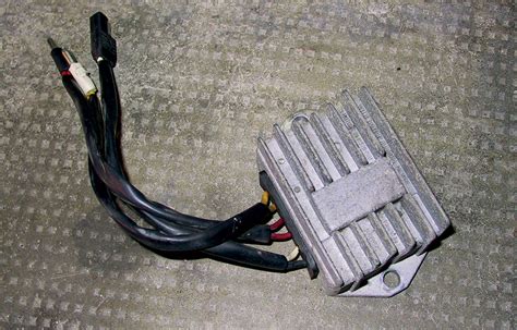 Regolatore di tensione di una moto