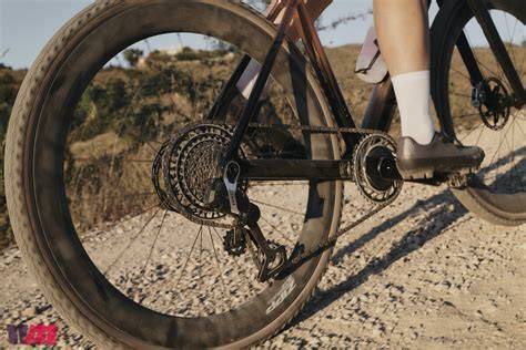 Immagine di gruppo di biciclette con configurazione Red XPLR AXS 1x13
