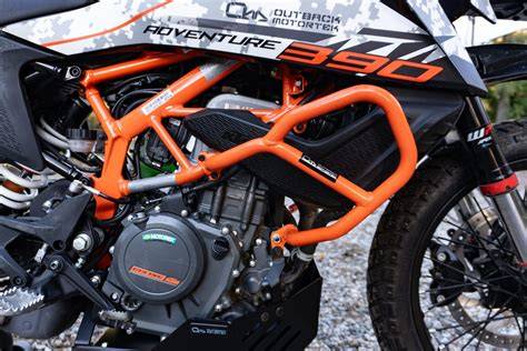 immagine manubrio e barre di protezione KTM Adventure R