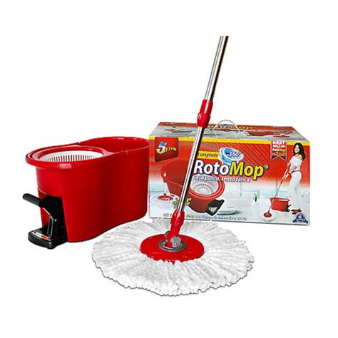 Immagine di un Rotomop con pedale in azione