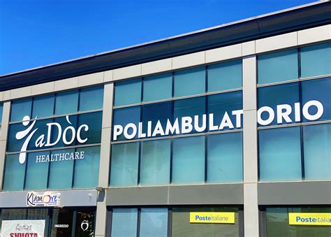 Edificio di un poliambulatorio moderno