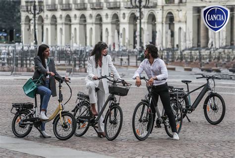 Bicicletta elettrica Edison in un contesto urbano