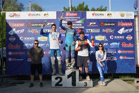 Podio della categoria F/350 con i fratelli Cremona