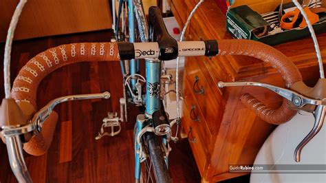 biciclette moderne e tradizionali