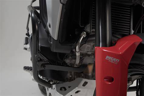 ricambi Ducati Multistrada su scaffale
