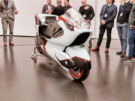 Design aerodinamico scooter E-One