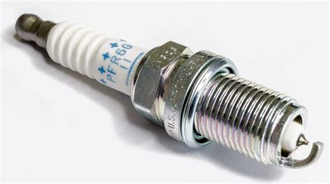 Candele di accensione con diverse colorazioni indicative