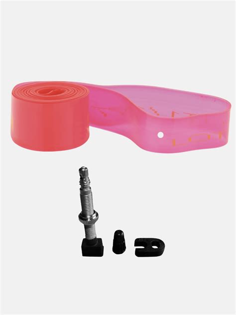 Installazione del nastro tubeless e della valvola