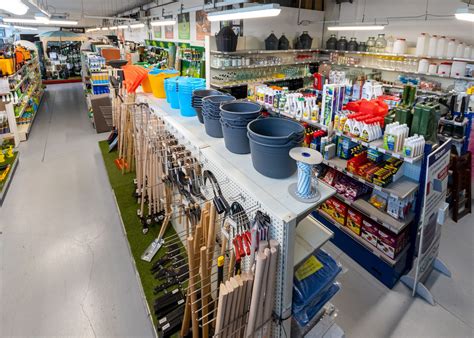 Negozio di macchinari da giardinaggio