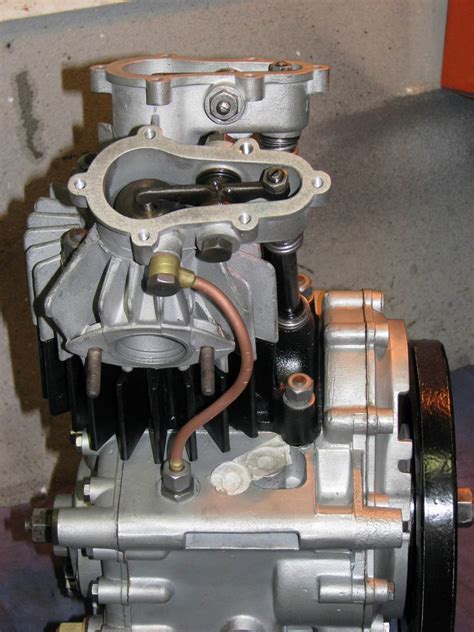 Dettaglio del motore monocilindrico Moto Guzzi Galletto