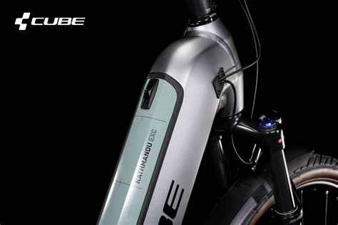 Dettaglio batteria integrata in un telaio di e-bike