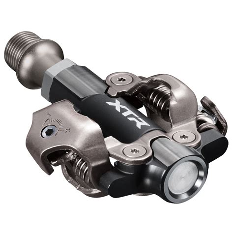 Pedale Shimano XTR senza tappi visibili