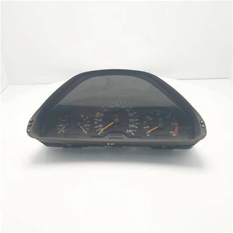Mercedes E270 W210 strumenti di bordo e contachilometri