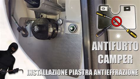 Dettaglio di una serratura di un antifurto con piastre antitrapano visibili