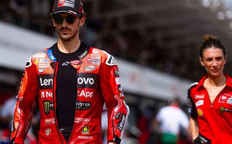 Jorge Lorenzo con la tuta Ducati