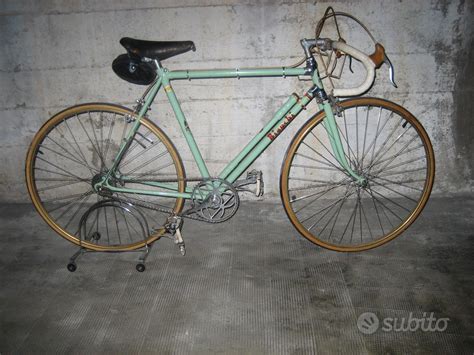 Catalogo Atala d'epoca con modelli da corsa