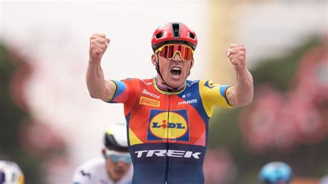 Ciclista danese sorridente