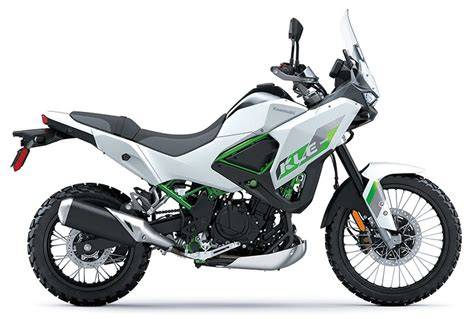 Kawasaki KLE500 SE con pneumatici tassellati