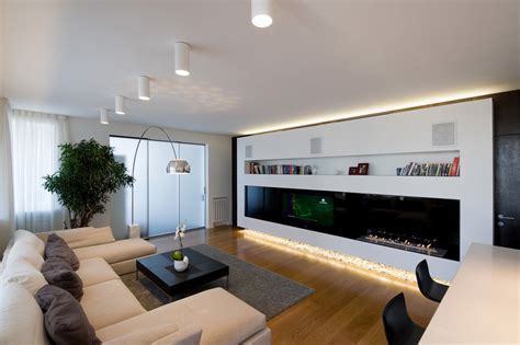 Immagine di un soggiorno moderno con illuminazione dimmerabile