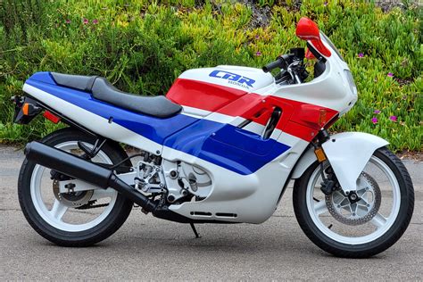 Honda CBR600F 1986