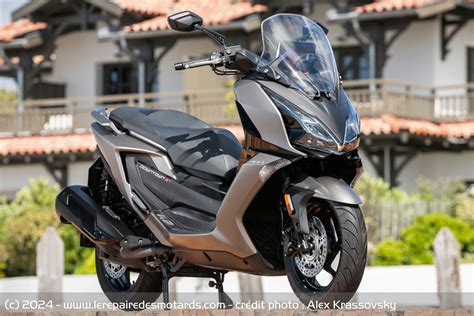 KYMCO Downtown GT 350 con cupolino Fabbri Exclusive