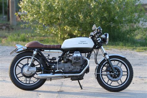 Moto Guzzi V35 Imola trasformata in Café Racer