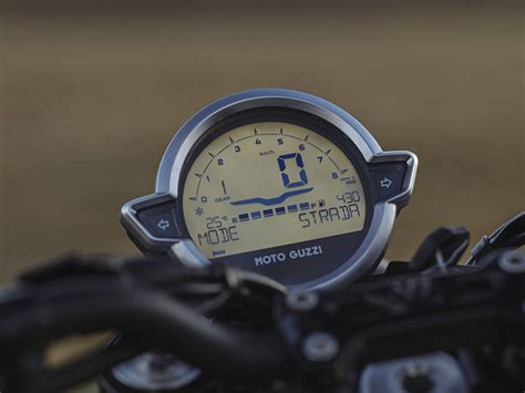 Strumentazione racing di una Moto Guzzi
