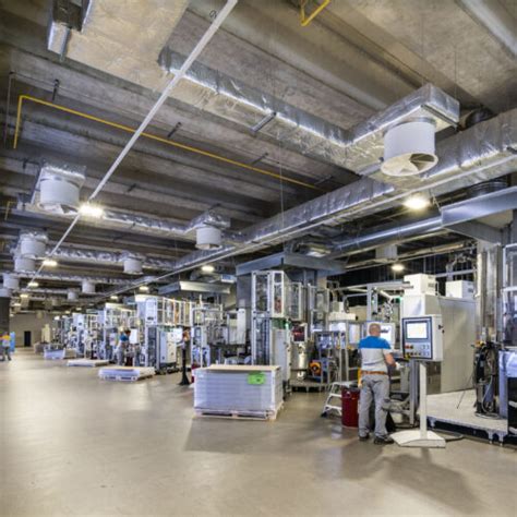 Immagine di un moderno impianto produttivo CFMOTO