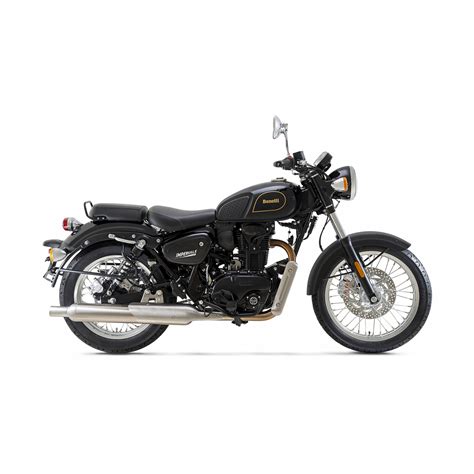 Benelli Imperiale 400 in un contesto urbano