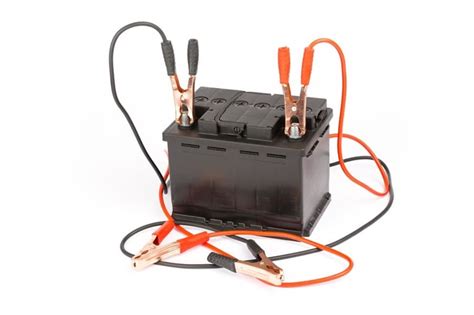 Batteria moto con cavi collegati