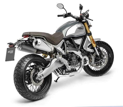 Dettaglio ruota a raggi della Ducati Scrambler 1100 Special