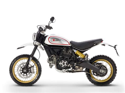 Ducati Scrambler 1100 Desert Sled su sterrato