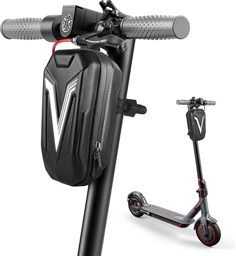 dettaglio materiale borsa impermeabile monopattino