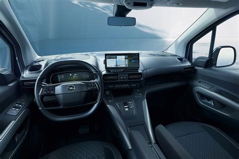 Interni spaziosi e modulabili dell'Opel Combo Life