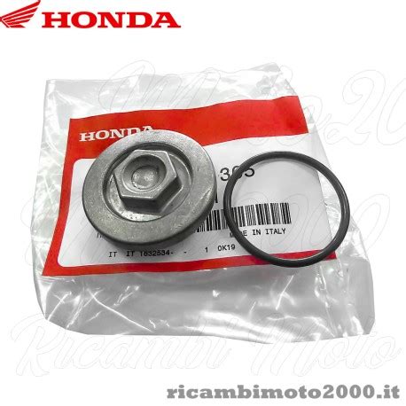 Posizione tappo scarico olio motore