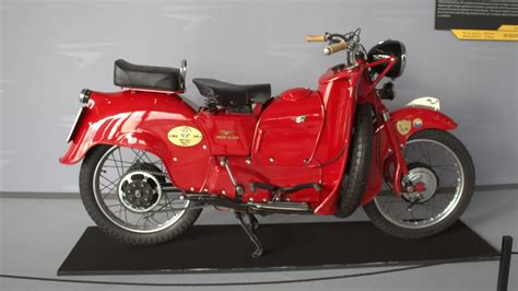 Un esemplare restaurato di Moto Guzzi Galletto