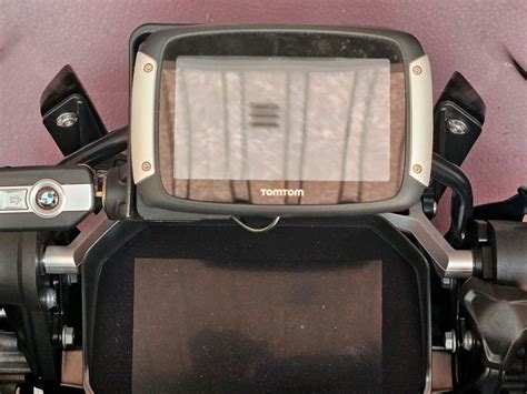 Supporto navigatore Garmin Zumo montato su BMW R 1200 GS