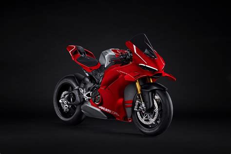 Ducati Panigale V4 R con livrea gialla