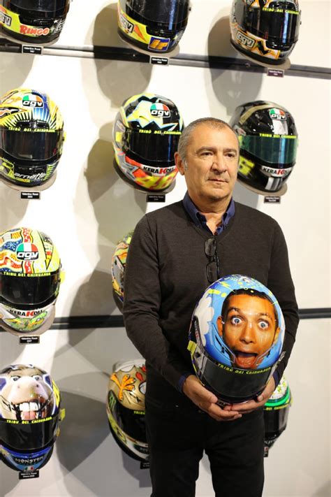 Aldo Drudi al lavoro sulla livrea gialla