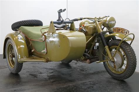 Moto sidecar d'epoca