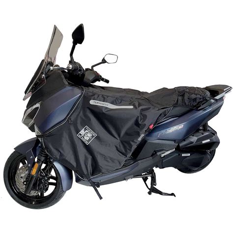 Varietà di accessori Tucano Urbano per scooter