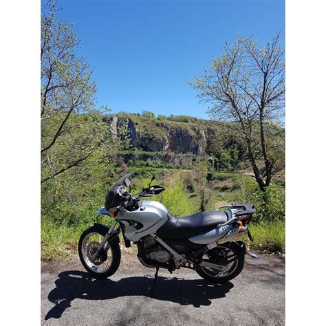 Vista laterale di una BMW F 650 GS con parafango posteriore installato