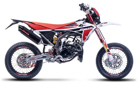 Fantic 50 Motard Competition in azione
