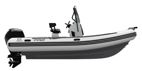 Gommone in planata con motore fuoribordo