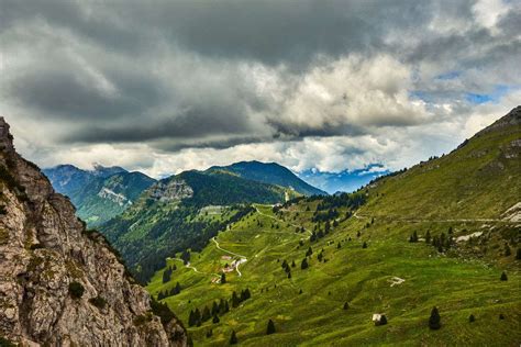 Panoramica mozzafiato sul Lago di Garda dal Passo Tremalzo