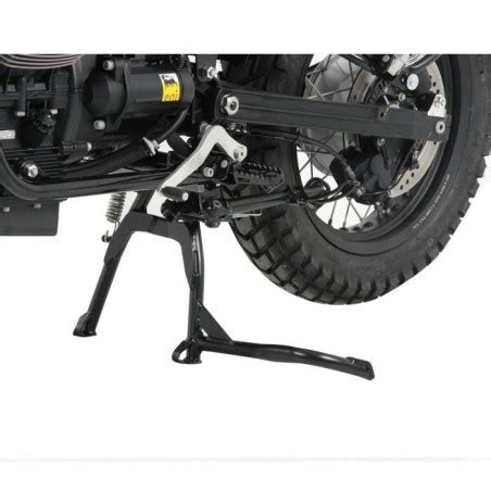 Moto Guzzi V7 II con cavalletto centrale sollevata