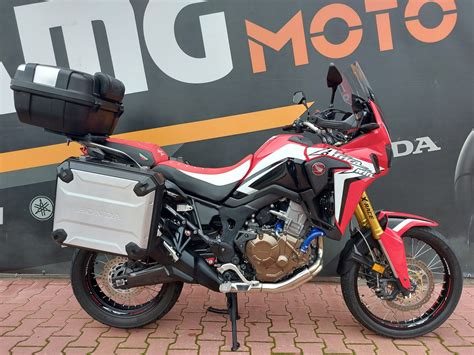 Honda CRF 1000 Africa Twin con bauletto posteriore