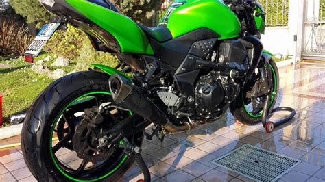 Kawasaki Z750 posteriore